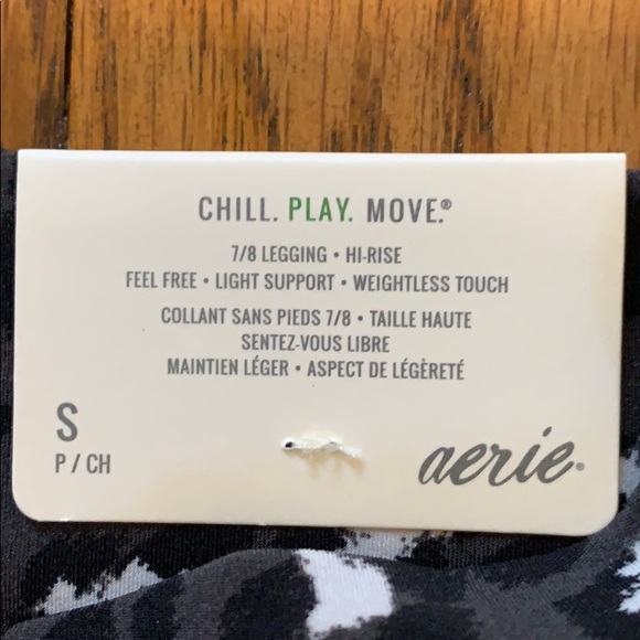 Aerie Leopard 7/8 Leggings - Picture 5 of 8